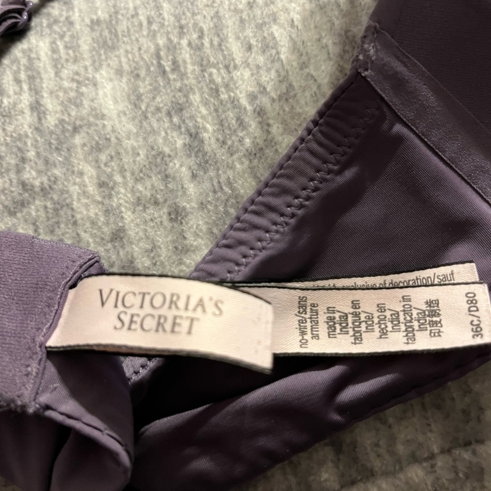 Victoria Secret Bra View 5